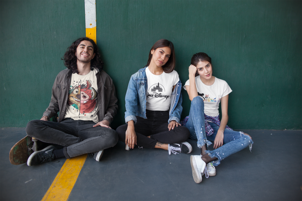 tshirt mockup of a group of three friends at a fronton court 25231
